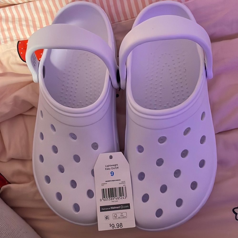 White Time and Tru Lightweight Easy on/off crocs